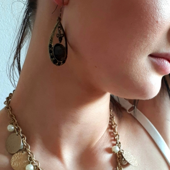 3/$20! Victorian-style bronze dangle jewelled statement earrings dark stones - Picture 2 of 9